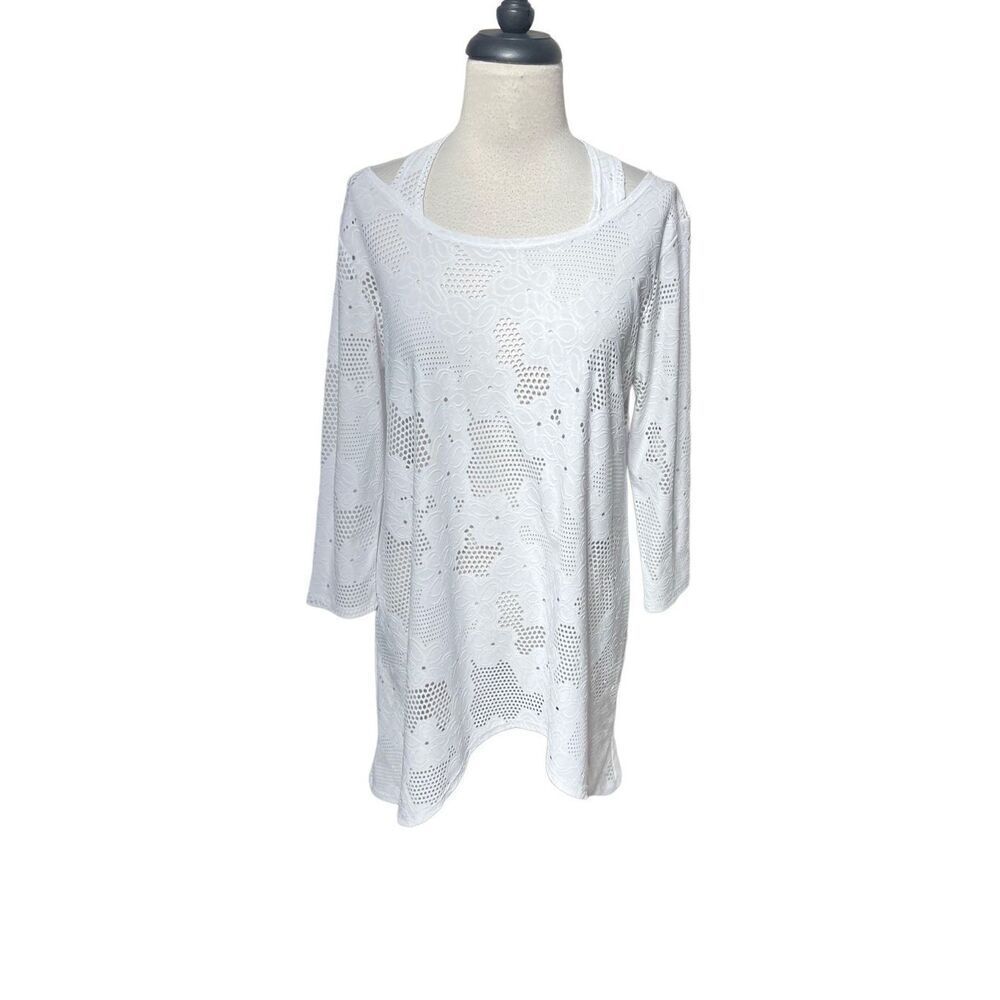 Clara SunWoo 3/4 Sleeve White Perforated Cold Shoulder Tunic Size Small